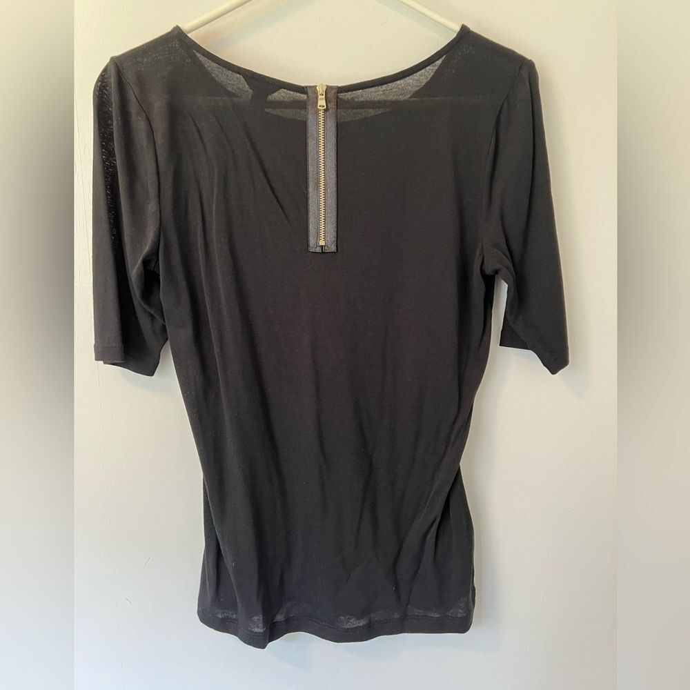 Ann Taylor T-Shirt with Ruching detail - Picture 2 of 6